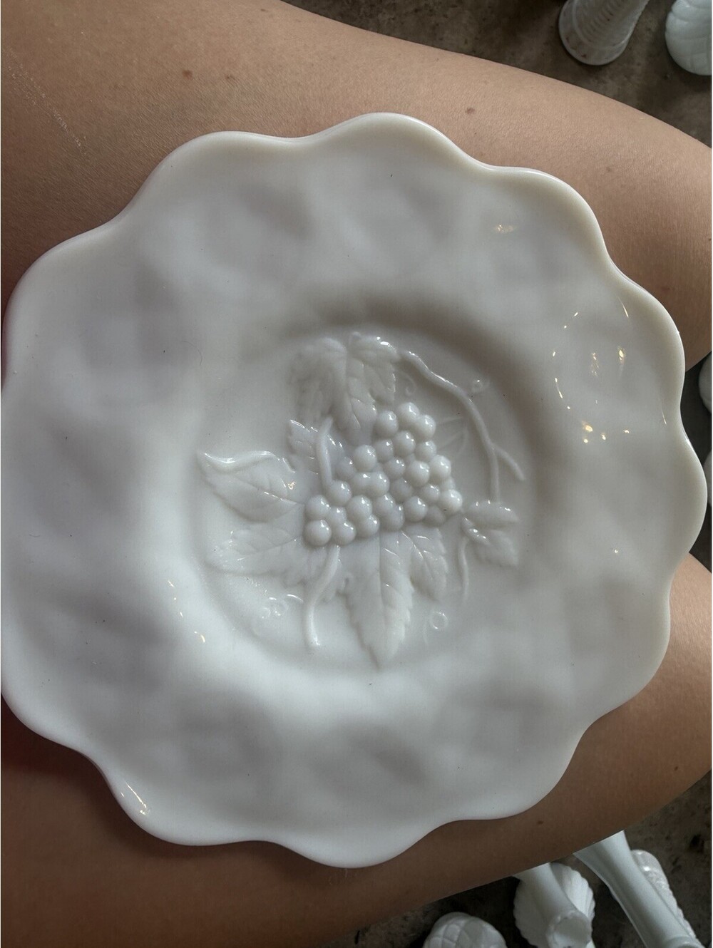 Vintage Fostoria White Glass Grapes And Leaves Pattern Plate